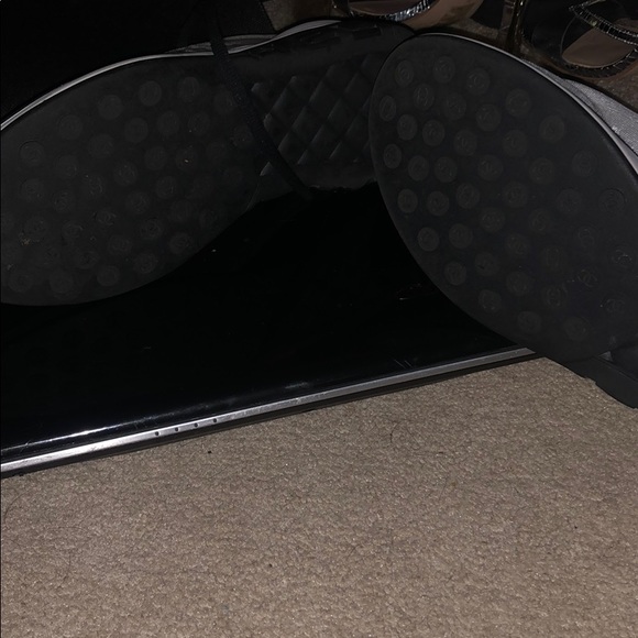 CHANEL WOMENS MESH SNEAKER - Picture 7 of 8